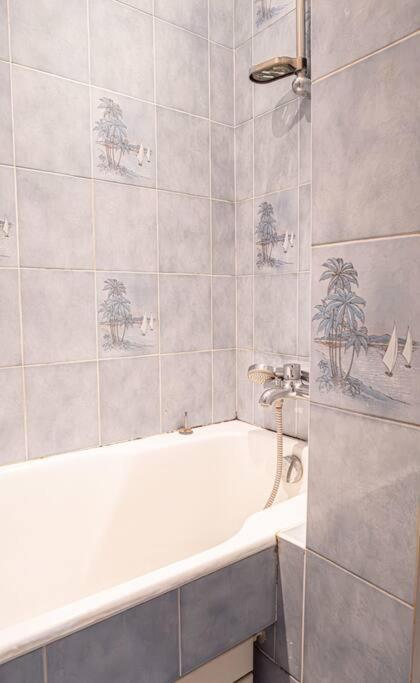 15th Arrondissement Chic Urban Retreat Appartamento *